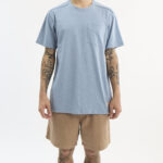 REMERA TEE BASIC POCKET